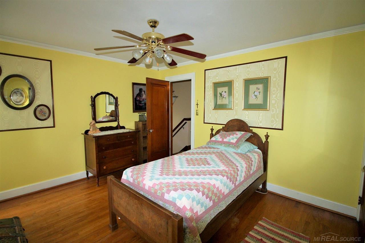 867 Barrington Road Grosse Pointe Park, MI 48230 - Photo 34 of 53
