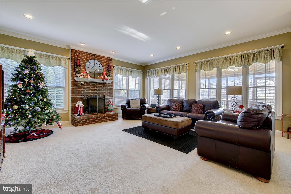 18267 Wickham Road Olney, MD 20832 - Photo 28 of 107 Family Room with gas fireplace