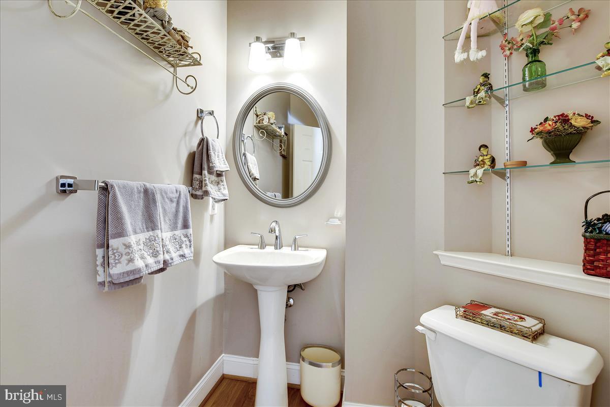 18267 Wickham Road Olney, MD 20832 - Photo 29 of 107 Half Bath off the Foyer