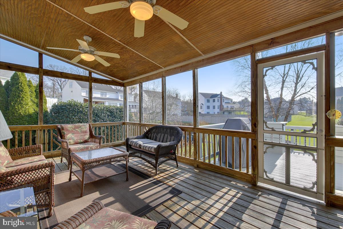 18267 Wickham Road Olney, MD 20832 - Photo 34 of 107 Screened-in Porch