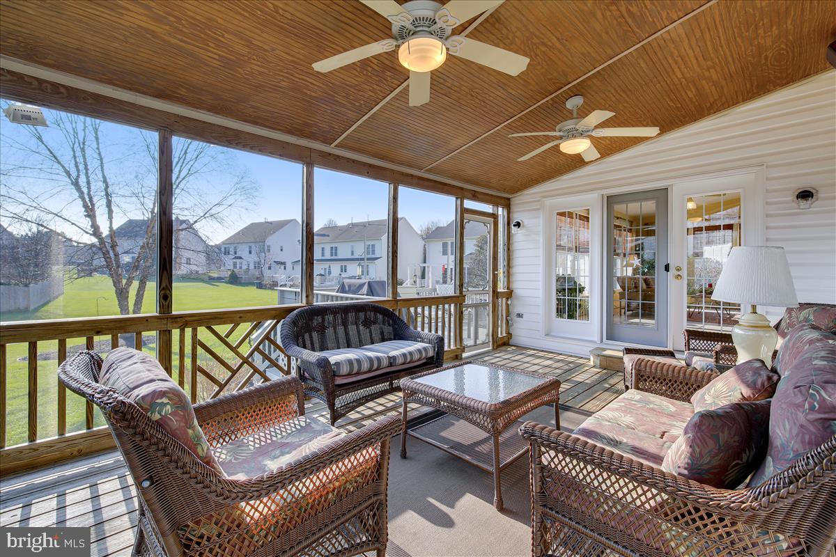 18267 Wickham Road Olney, MD 20832 - Photo 35 of 107 Screened-in Porch