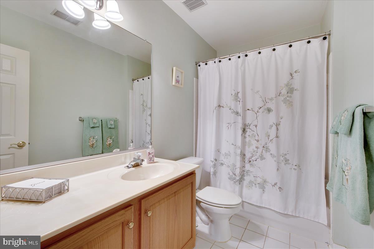 18267 Wickham Road Olney, MD 20832 - Photo 58 of 107 Main Hall Bathroom