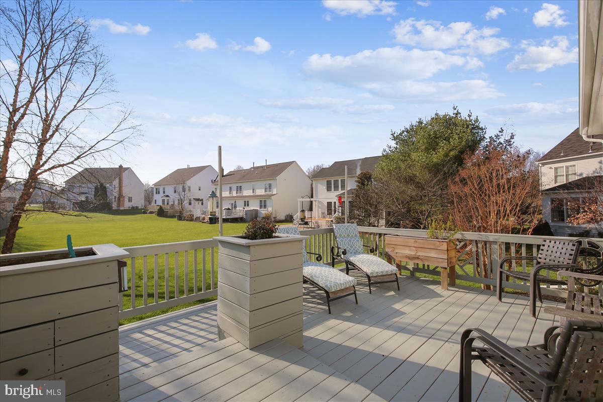 18267 Wickham Road Olney, MD 20832 - Photo 90 of 107 Back Deck