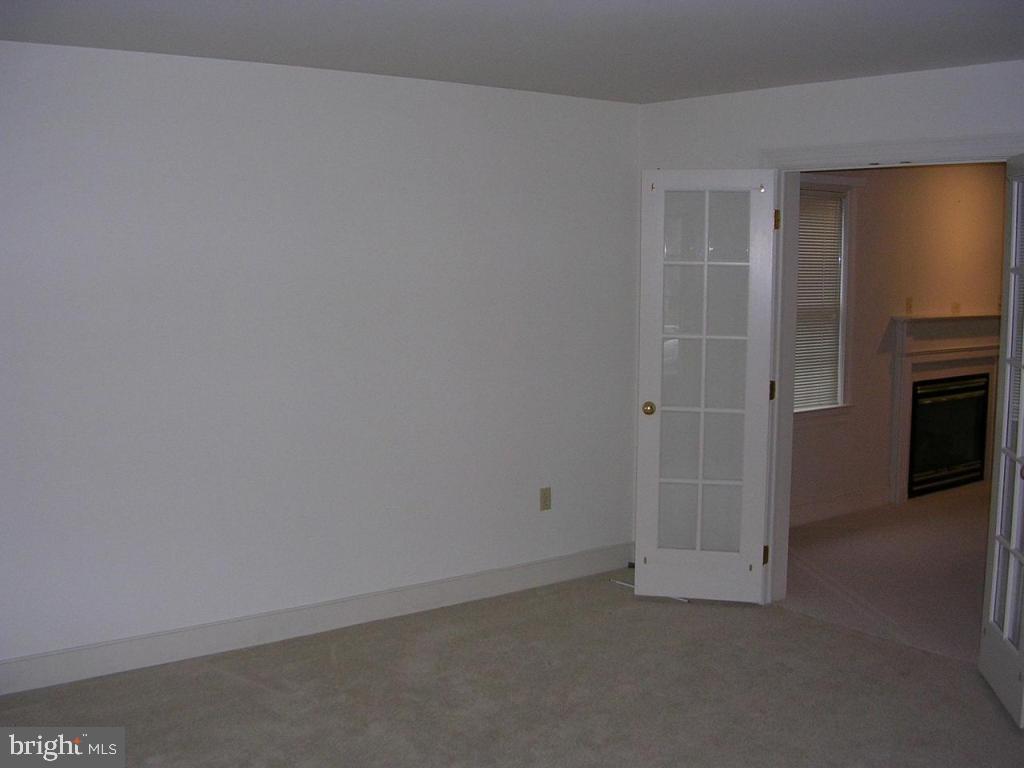 15 Royal Drive Lititz, PA 17543 - Photo 4 of 10
