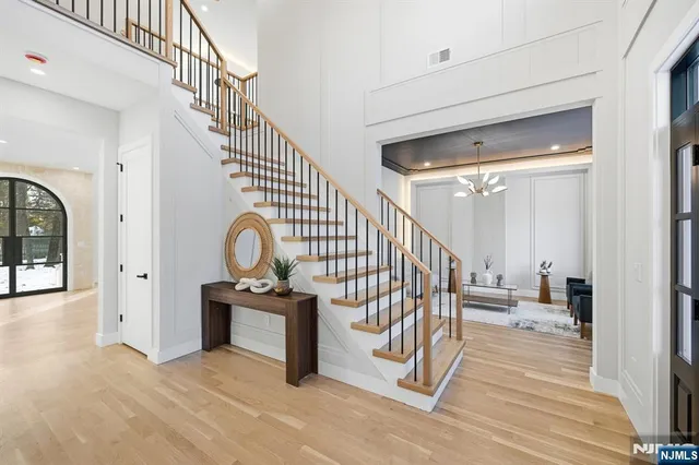 $2,725,000 | 3 Parker Court, Florham Park, NJ 07932