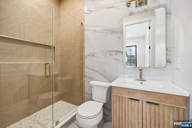 $2,725,000 | 3 Parker Court, Florham Park, NJ 07932