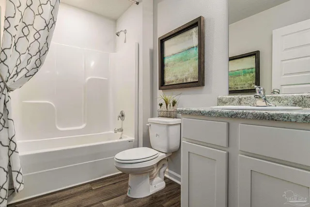 $299,900 | 9328 3 Hollow Road, Jay, FL 32565