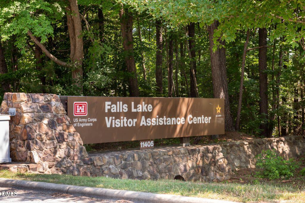 10552 Bailey Br Drive, Unit 101 Raleigh, NC 27614 - Photo 41 of 45 P_RAL_RRE_NorthRaleigh_PRK_16