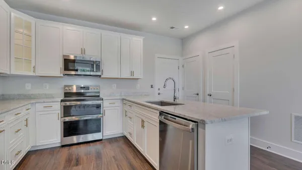$350,000 | 10552 Bailey Br Drive, Unit 101, Raleigh, NC 27614