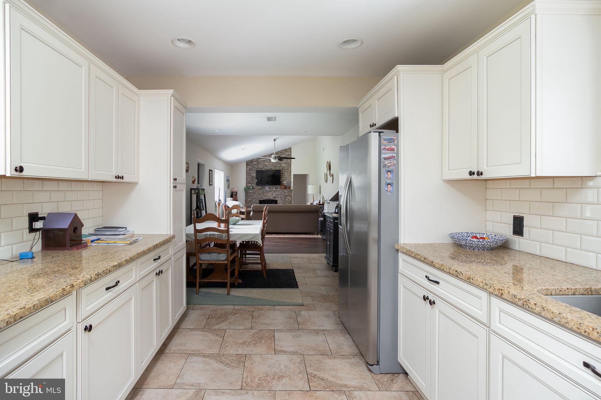 131 Edgebrook Road Hamilton, NJ 08691 - Photo 16 of 57