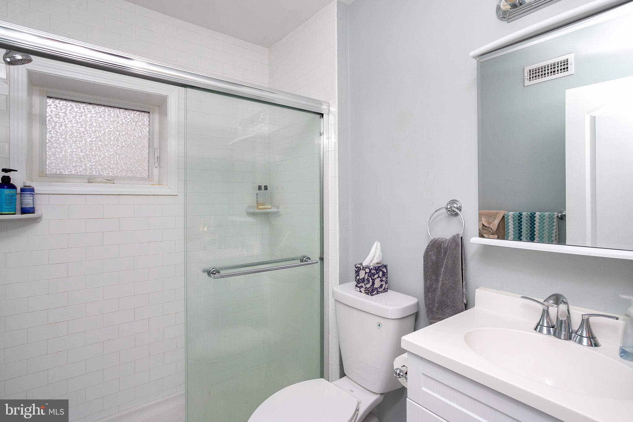 131 Edgebrook Road Hamilton, NJ 08691 - Photo 18 of 57