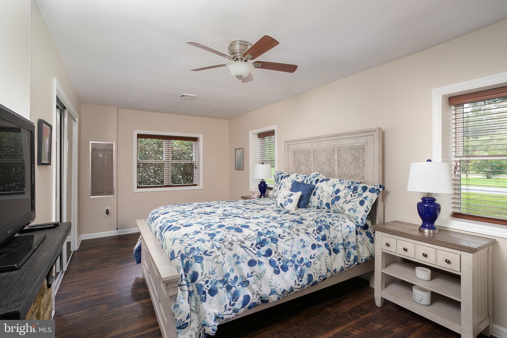 131 Edgebrook Road Hamilton, NJ 08691 - Photo 35 of 57