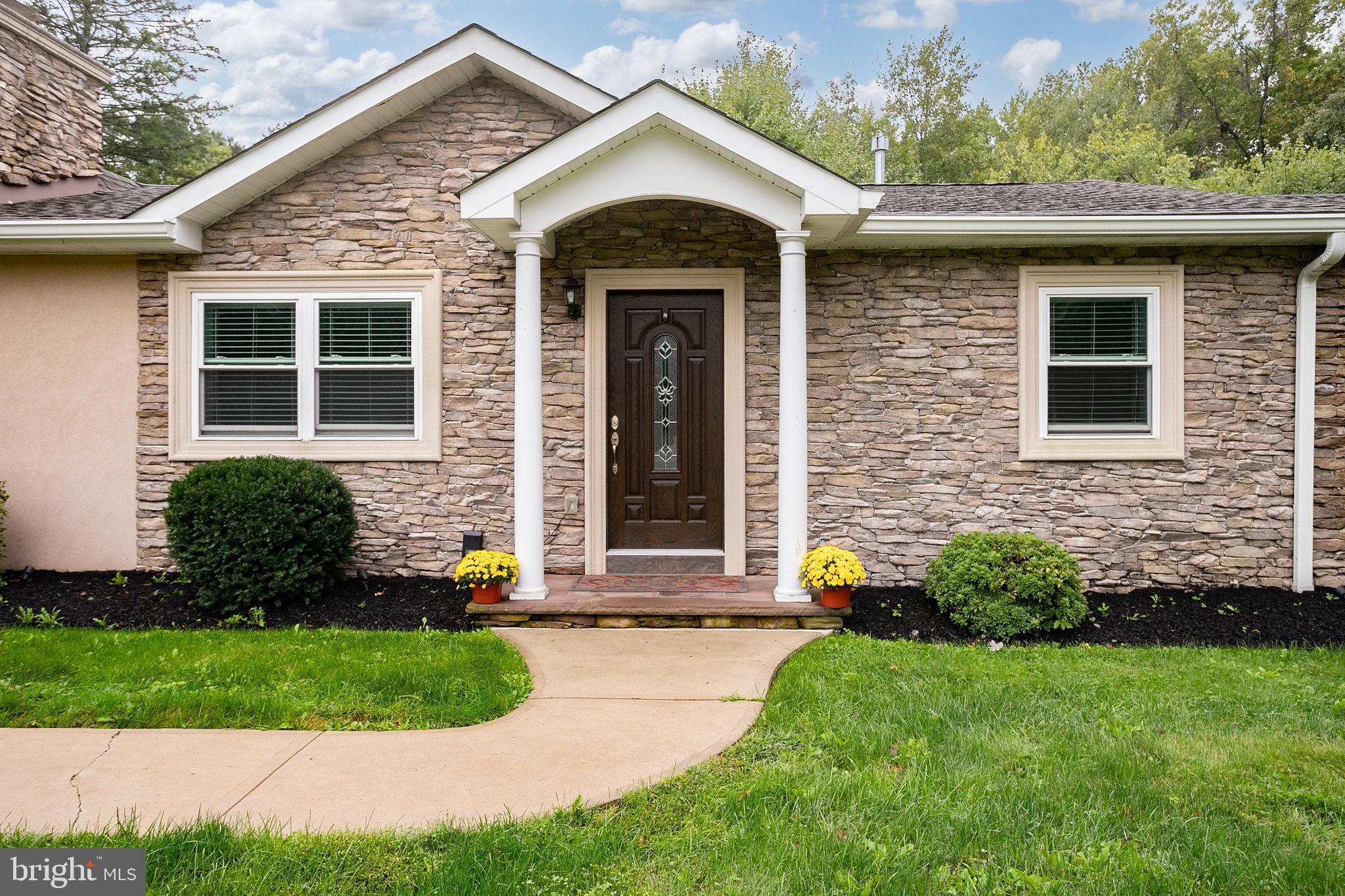 131 Edgebrook Road Hamilton, NJ 08691 - Photo 10 of 57