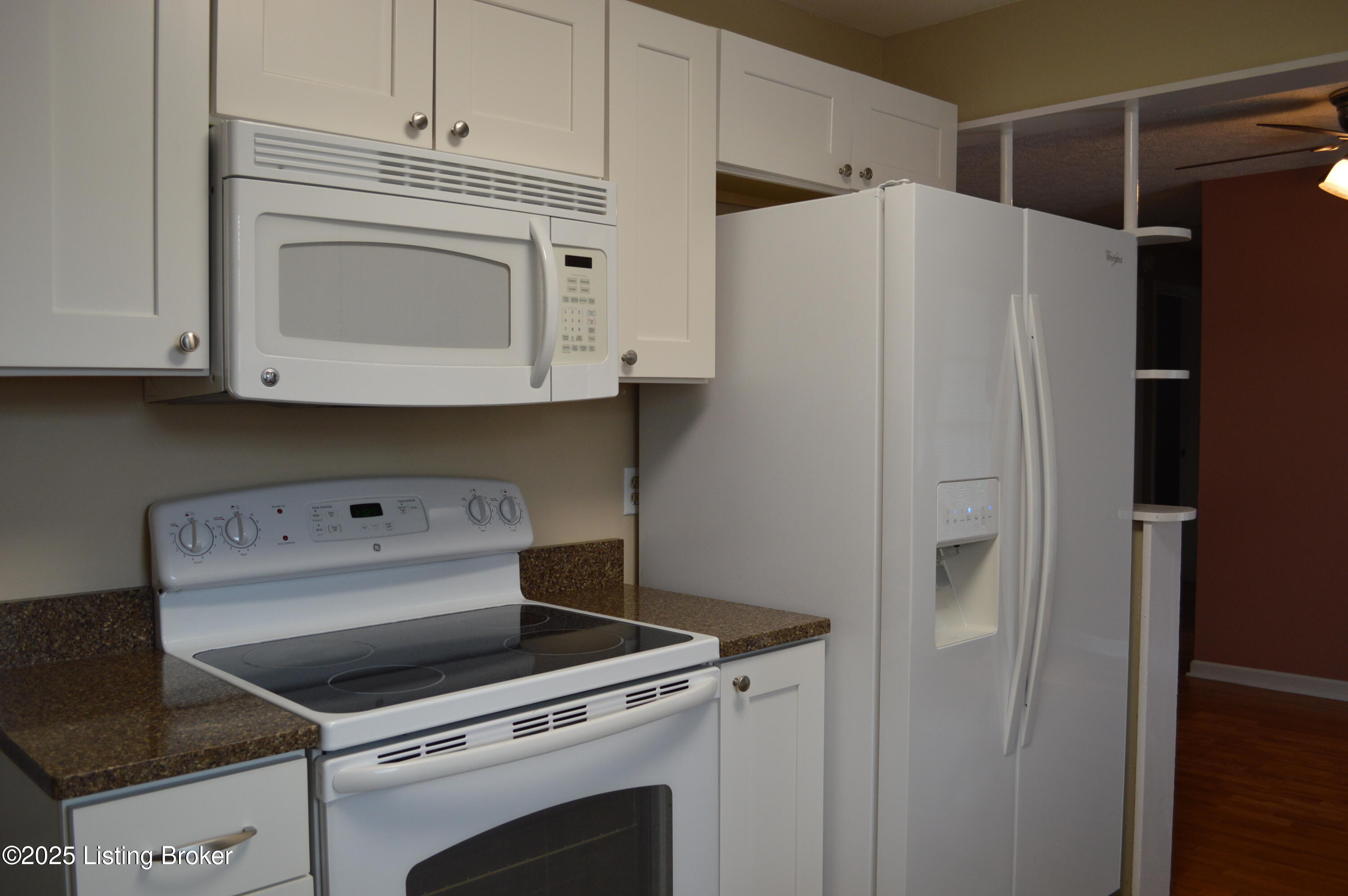 5606 Maryman Road Louisville, KY 40258 - Photo 13 of 33 Kitchen