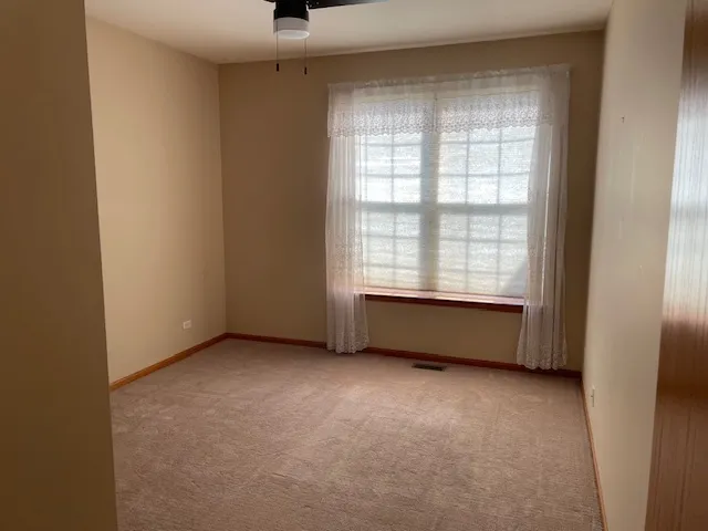 $369,900 | 296 West Prairie Walk Lane, Round Lake, IL 60073