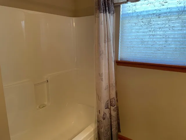 $369,900 | 296 West Prairie Walk Lane, Round Lake, IL 60073