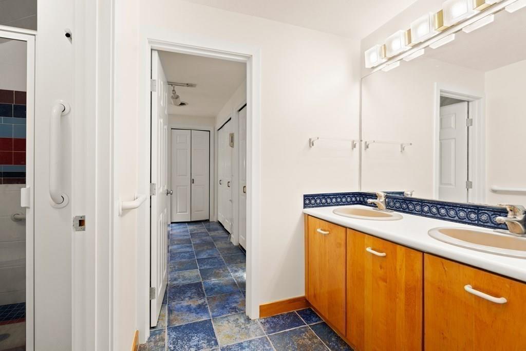 217 Summer Street Weston, MA 02493 - Photo 21 of 32