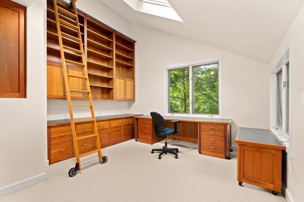 217 Summer Street Weston, MA 02493 - Photo 22 of 32