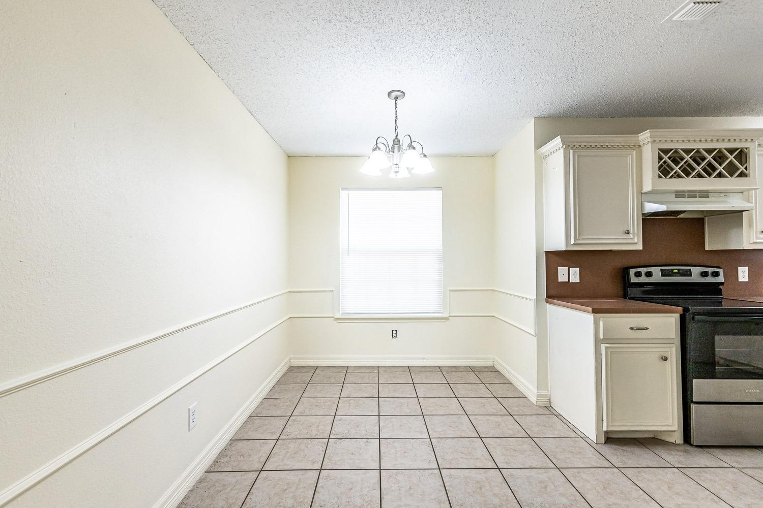 6903 8th Street Lubbock, TX 79416 - Photo 9 of 30 Dining Room
