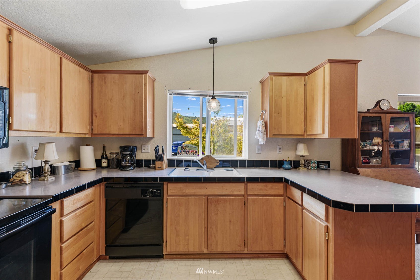 434 Ridgeview Place Wenatchee, WA 98801 - Photo 12 of 31 Gallery Image 12