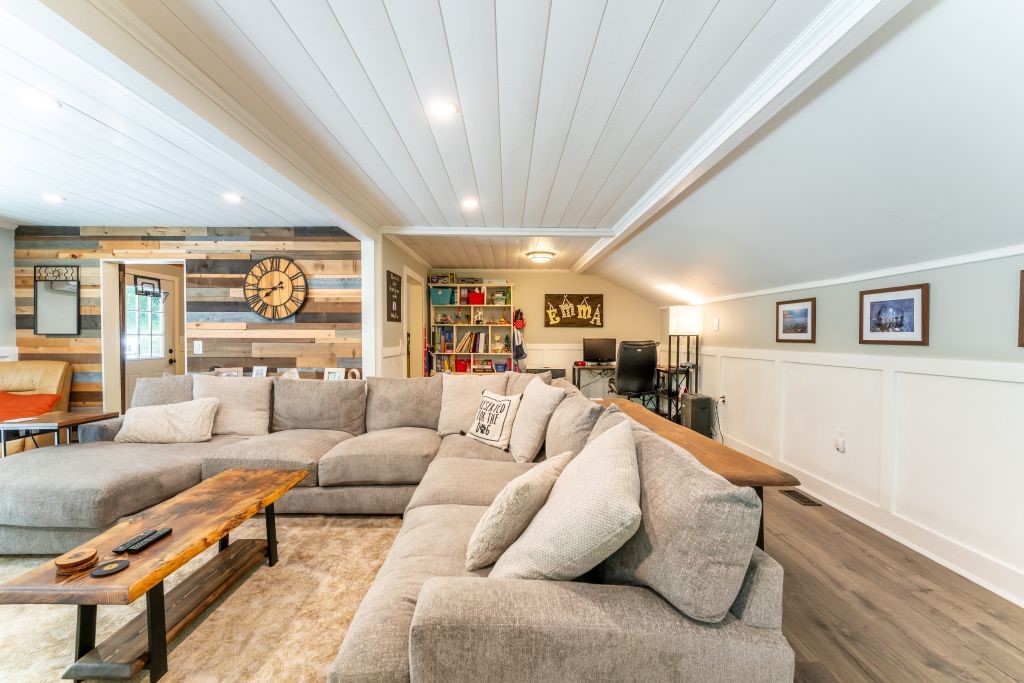25 Hickory Lane Westerly, RI 02891 - Photo 14 of 32