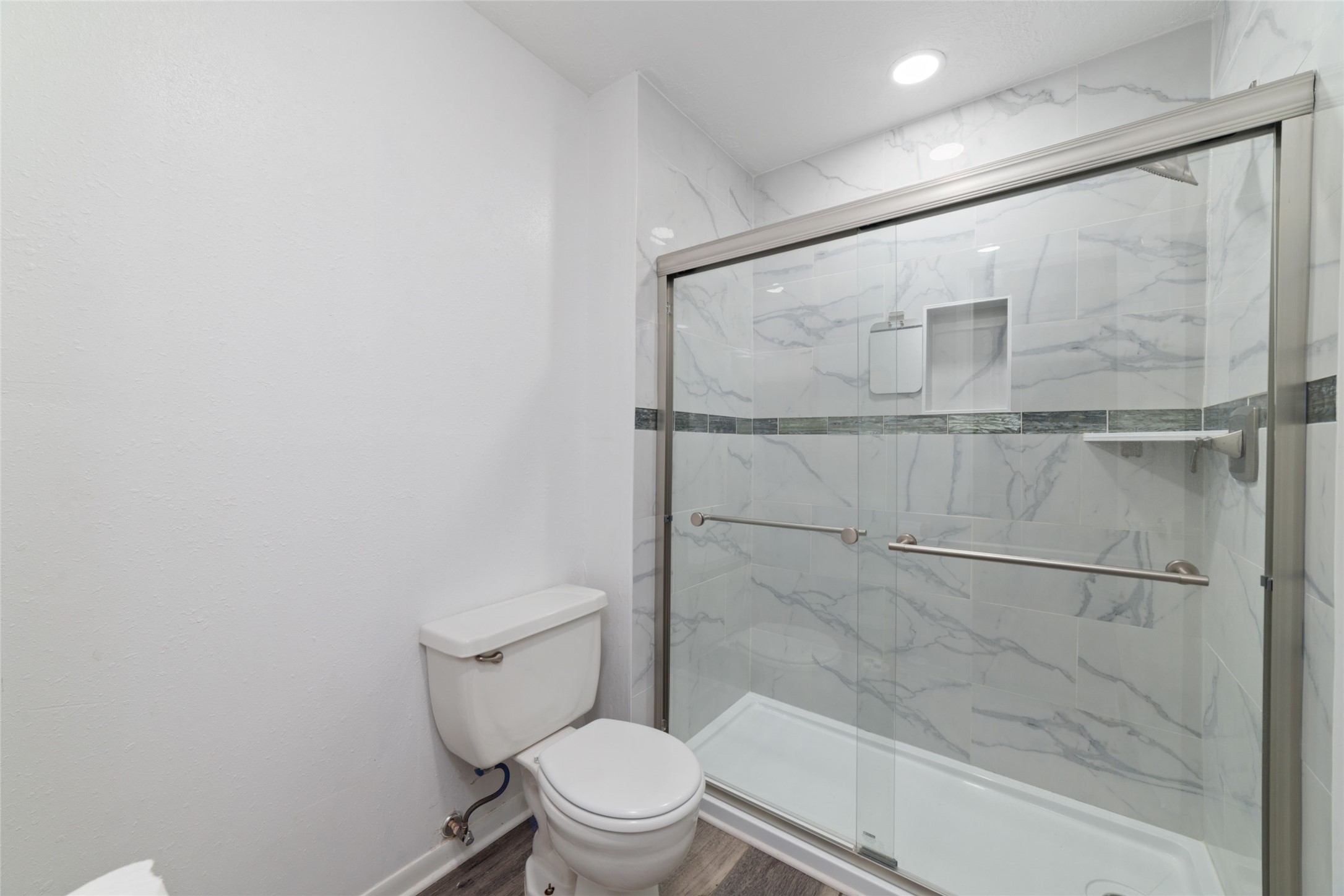 717 Davis Road League City, TX 77573 - Photo 24 of 32