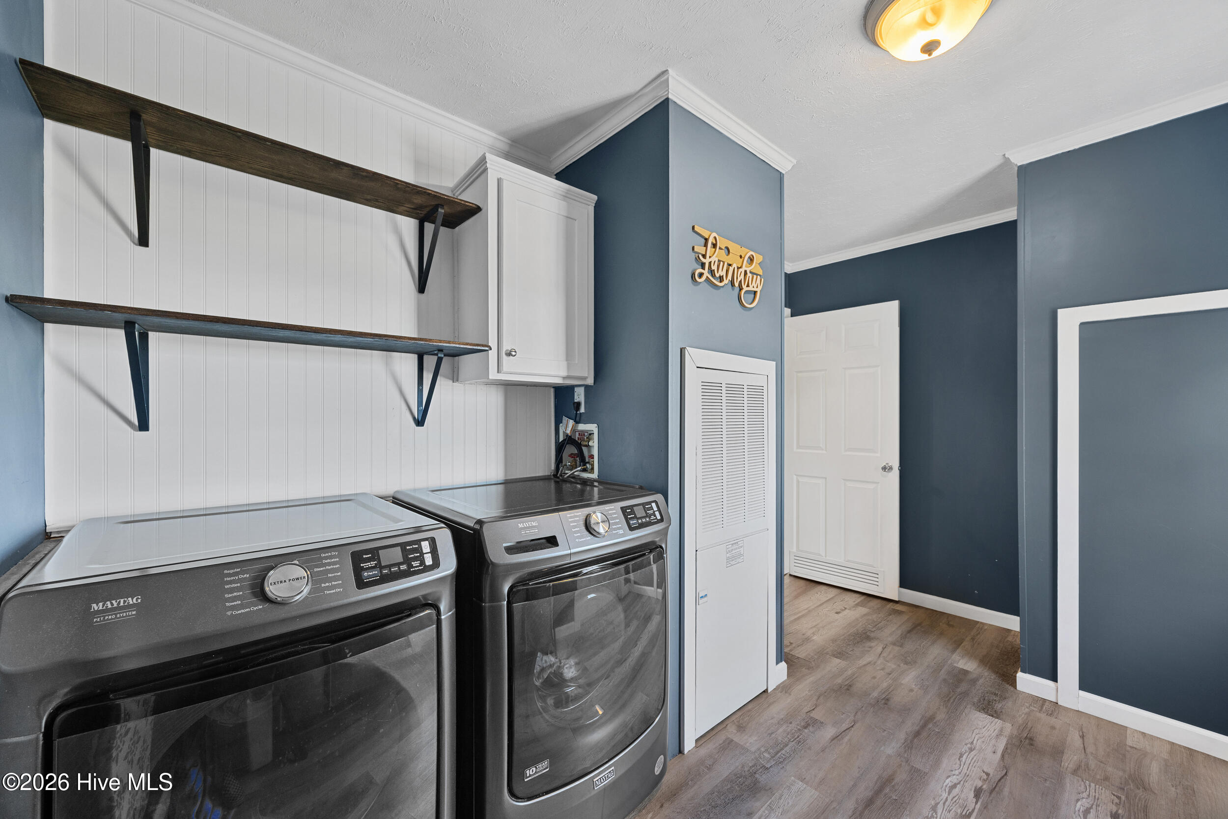 101 R&B Court Chinquapin, NC 28521 - Photo 25 of 40 28_laundry