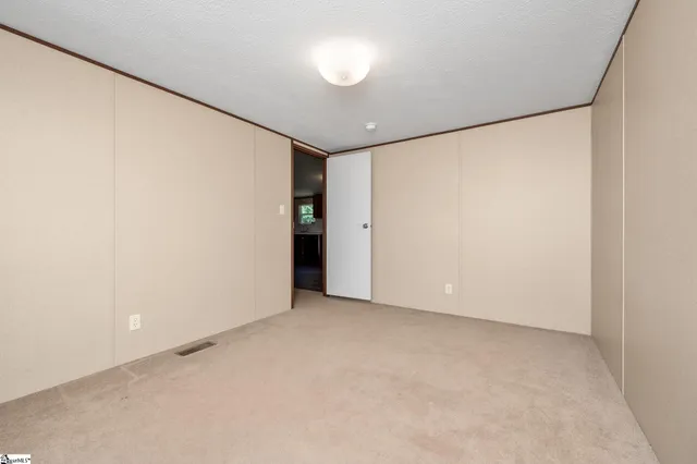 $199,000 | 30857 East 72nd Highway, Whitmire, SC 29178