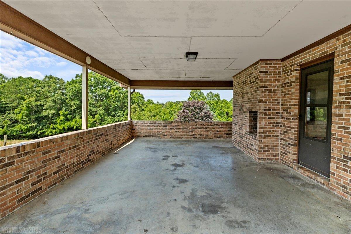 4498 Shelburne Road Radford, VA 24141 - Photo 36 of 61 Gallery Image 36