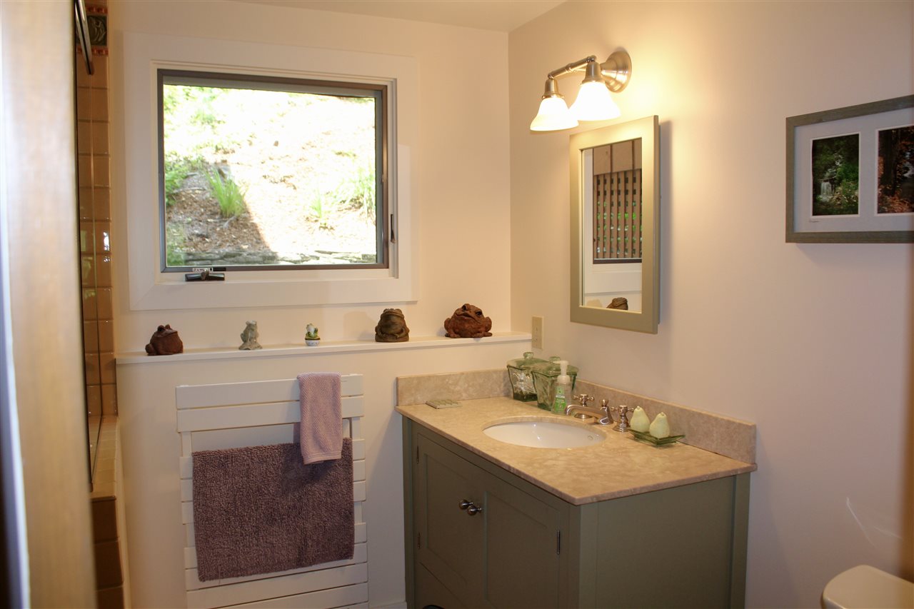 200 Jay Hill Road Hartford, VT 05059 - Photo 17 of 27 Gallery Image 17