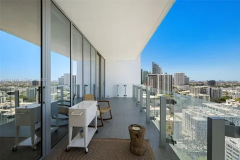 $990,000 | 700 Northeast 26th Terrace, Unit 2105, Miami, FL 33137