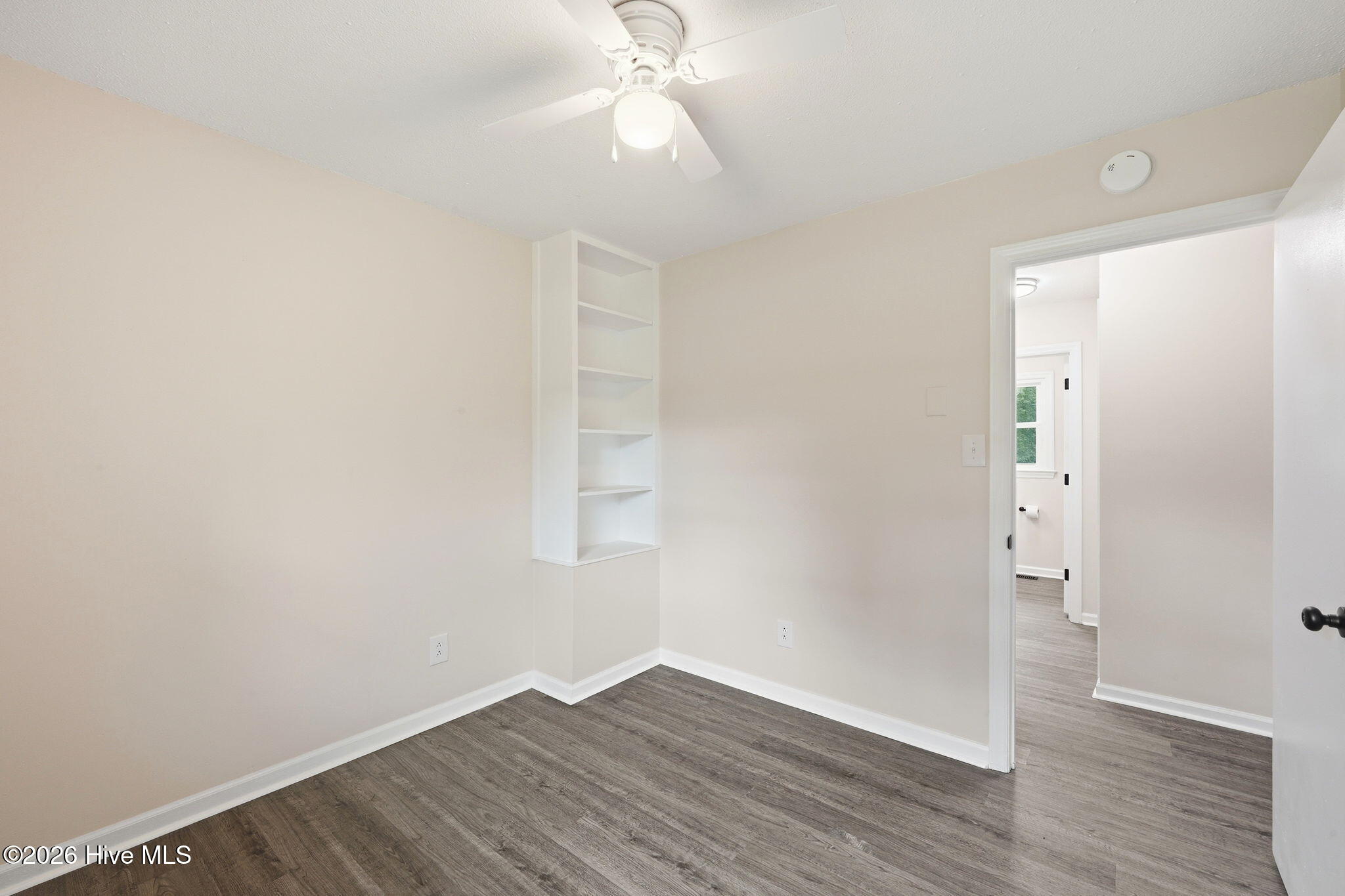 1040 Broad Creek Road New Bern, NC 28560 - Photo 23 of 47 26-web-or-mls-0C0A7777