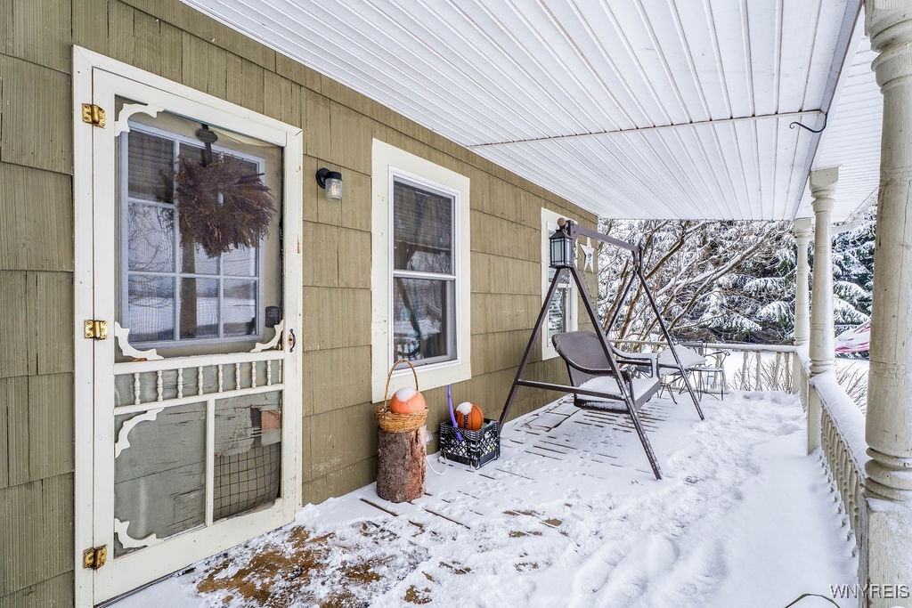 9048 Pearson Road Hartland, NY 14105 - Photo 4 of 34