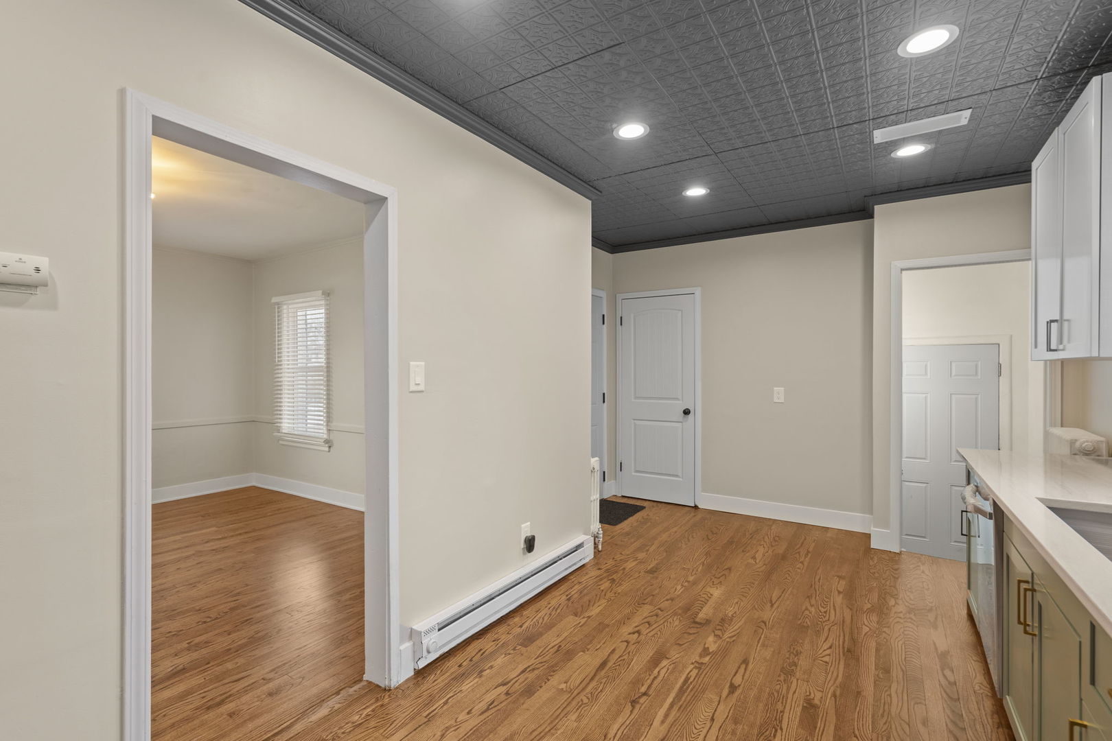 412 West 9th Street Sterling, IL 61081 - Photo 10 of 41