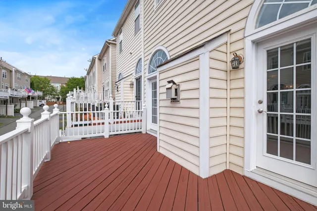 $699,999 | 449 Leaning Oak Street, Gaithersburg, MD 20878