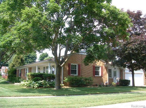 23110 Power Road Farmington, MI 48336 - Photo 2 of 26 Side View.jpg