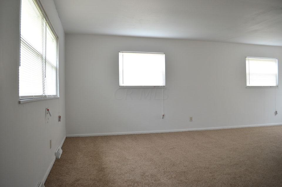 1349 Coburg Road Columbus, OH 43227 - Photo 4 of 15 Gallery Image 4