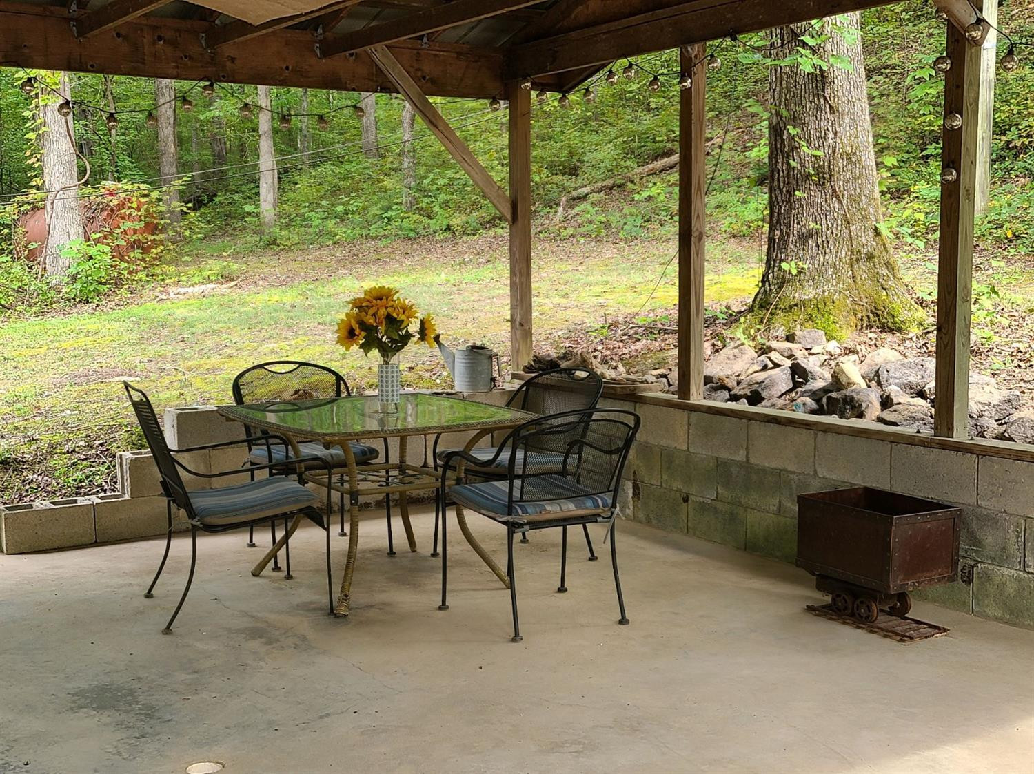 183 Albert Keith Road Whitley City, KY 42653 - Photo 13 of 82 Photo 13