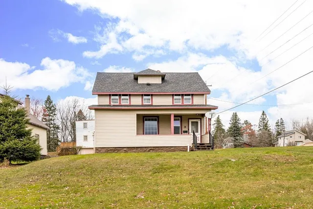 $319,900 | 3 West Linden Street, Duluth, MN 55811