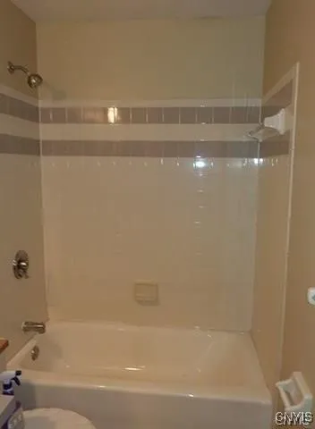 $2,300 | 9578 Clarecastle Path, Cicero, NY 13029