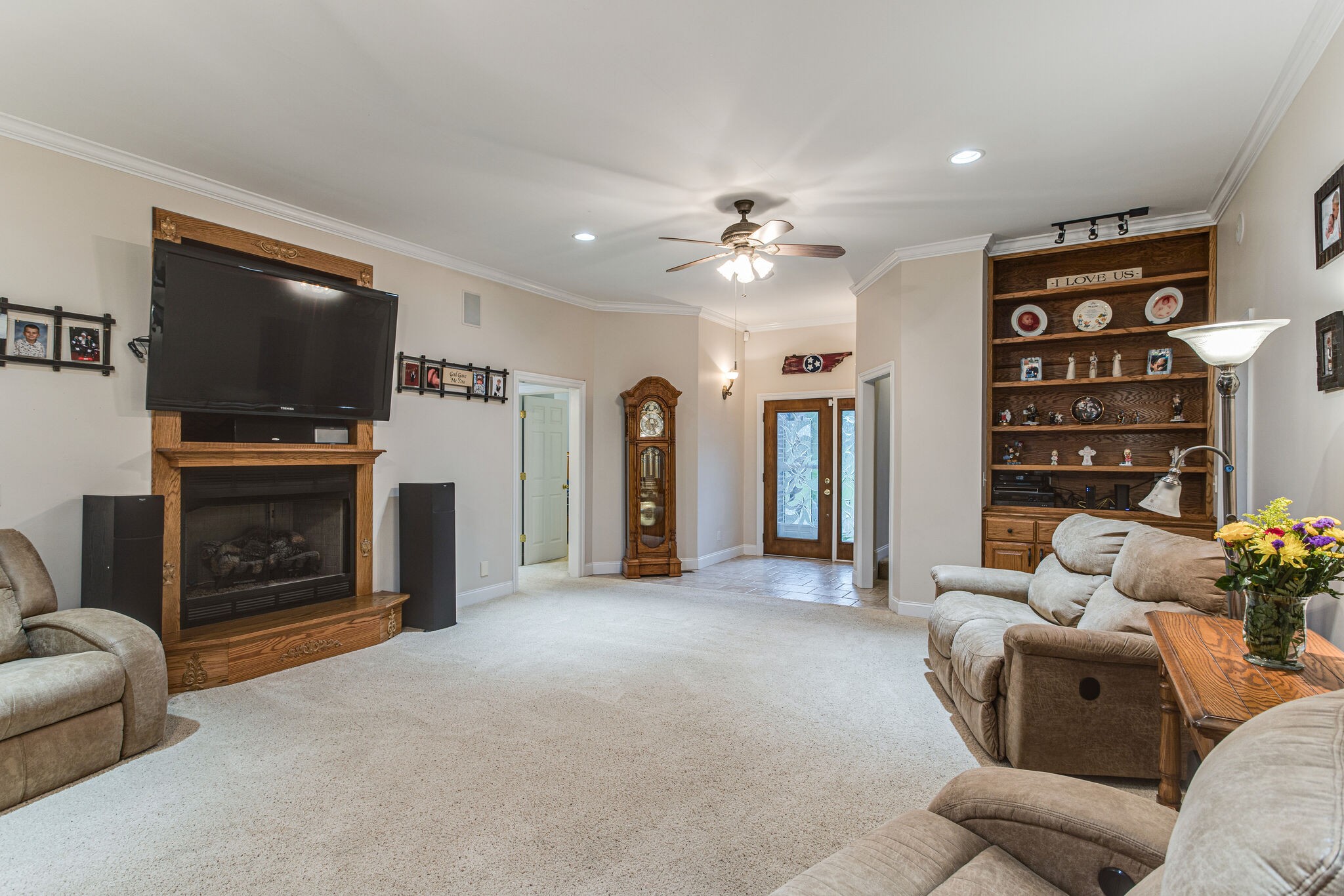 481 Matts Hollow Road Manchester, TN 37355 - Photo 10 of 42 a living room with furniture and a flat screen tv