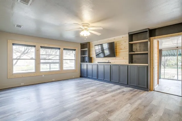 $195,000 | 206 Bateman Street, Meridian, TX 76665