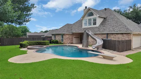 $575,000 | 7605 Bridlewood Court, North Richland Hills, TX 76182