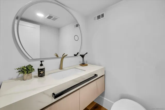 $2,910,000 | 2241 Avenida Salvador, San Clemente, CA 92672