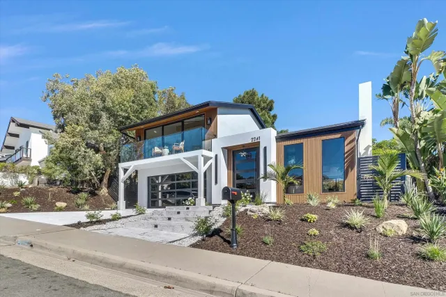 $2,910,000 | 2241 Avenida Salvador, San Clemente, CA 92672