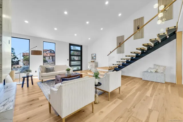 $2,910,000 | 2241 Avenida Salvador, San Clemente, CA 92672