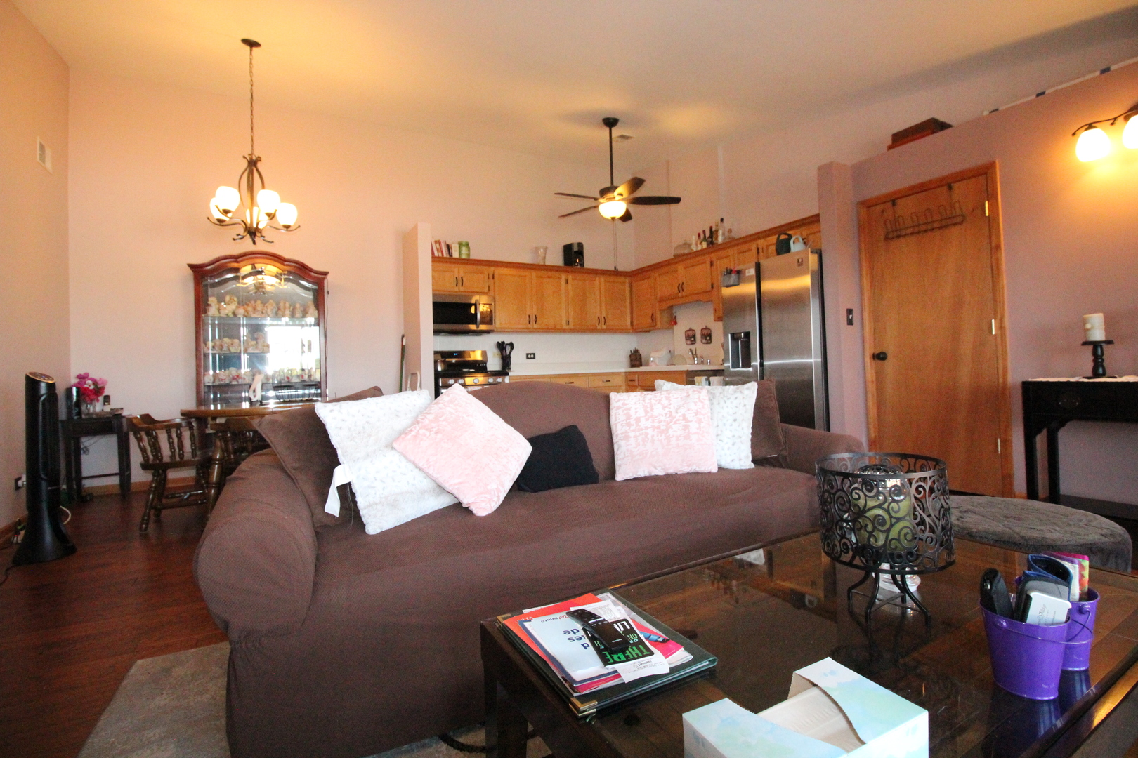 6248 South Gullikson Road, Unit 4E Chicago, IL 60638 - Photo 6 of 30 Gallery Image 6