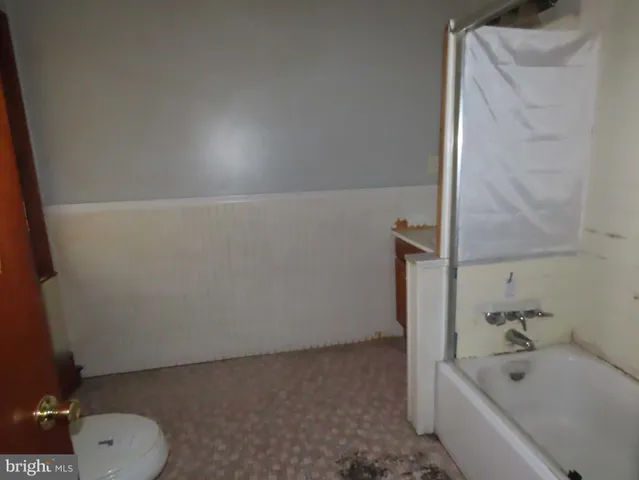 $135,000 | 1118 Green Street, Marcus Hook, PA 19061