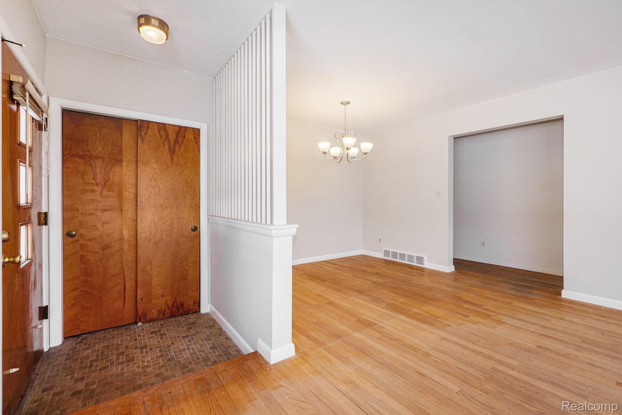 1829 Hanover Road Ann Arbor, MI 48103 - Photo 27 of 37 photo_7.jpg