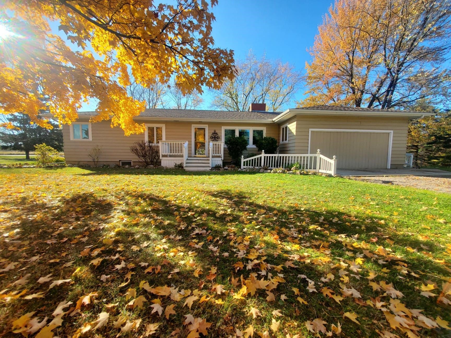 1214 Willows Street Ithaca, MI 48847 - Photo 2 of 35